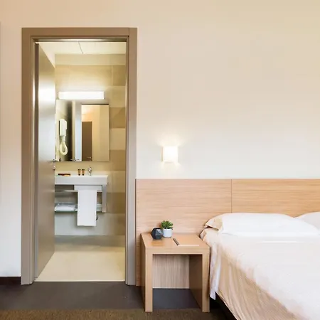 Residence Osoppo Milan Exterior photo